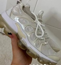 Nike White Vapour Max Plus