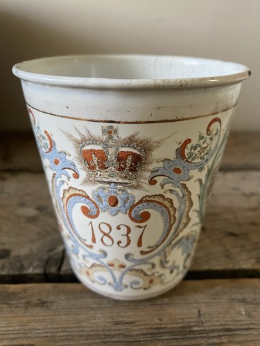 1837 enamel queen victoria - 1837,