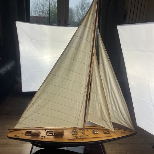 Model yacht mounted for - yacht,