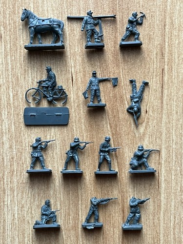 Airfix toy soldiers - toy,