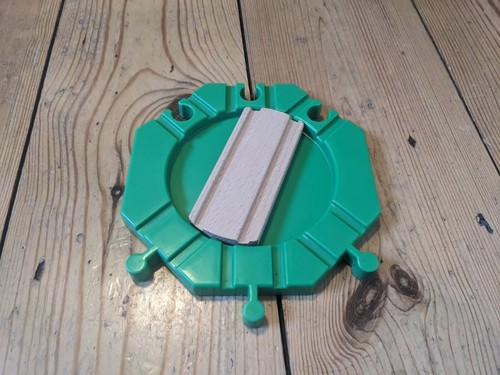 Wooden train track way - train, 6-way