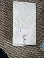 Wall-mounted thermostatic