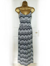 PRIMARK Black & White Zig Zag