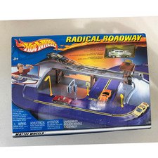 Hot Wheels Radical Roadway