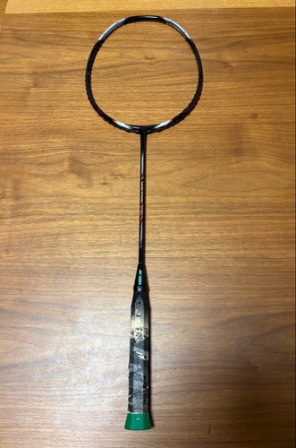 Yonex voltric badminton - 70,