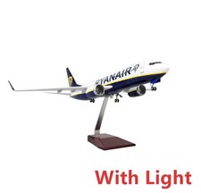1:85 B737-800 Airplane RYANAIR