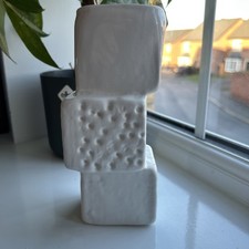 Pottery In The Style Of Whitefriars Drunken Bricklayer White