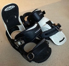 Burton Mission Snowboard bindings large black & white good condition
