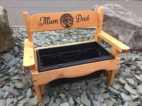Mum dad tree - dad, bench