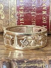Gents 9ct Gold Masonic Symbolic Band Ring, Size X, 6.6g,  Hallmarked !