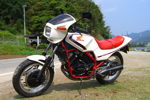 Honda 250f fii workshop - honda,