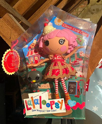 Lalaloopsy cherry crisp crust - cherry,