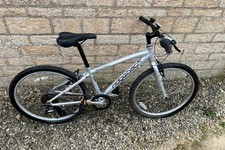 Ridgeback Dimension 24 Silver