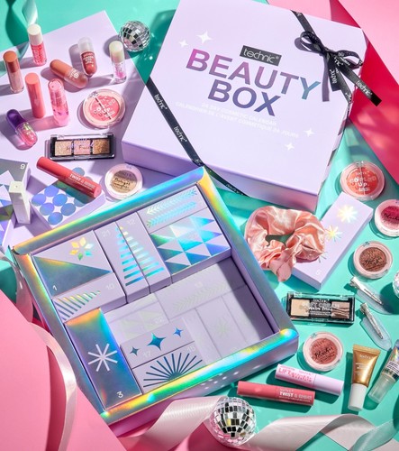 Advent calendar makeup - advent,