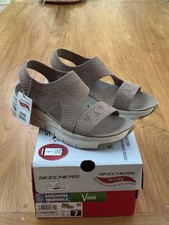 Skechers Women's Arch FIT Brightest Day Sandals, Size 4 UK. Mocha Knit.