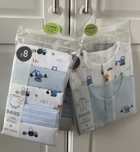Baby boy clothing bundle - clothing, -6-9