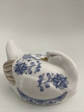 Minton Fine Bone China Swan