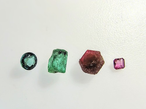 Muzo emerald red - emerald, beryl