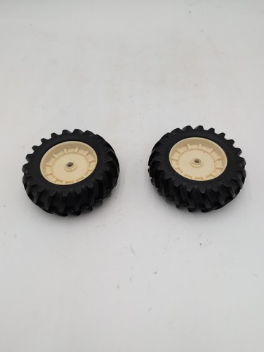 Ertl toy parts large - parts,