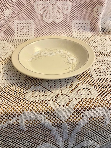 Hornsea bouquet soup - hornsea, bowl