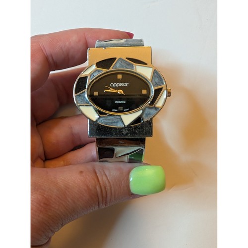 Appear quartz bangle watch - appear,