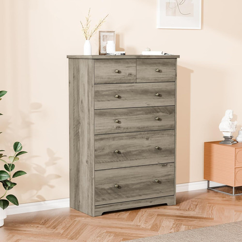 Wood chests drawers - of,