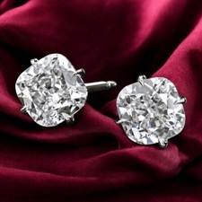 18k White Gold Studs Earring
