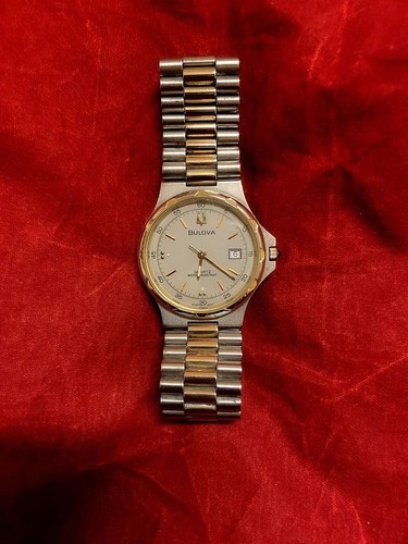 Watch bulova quartz - quartz, women