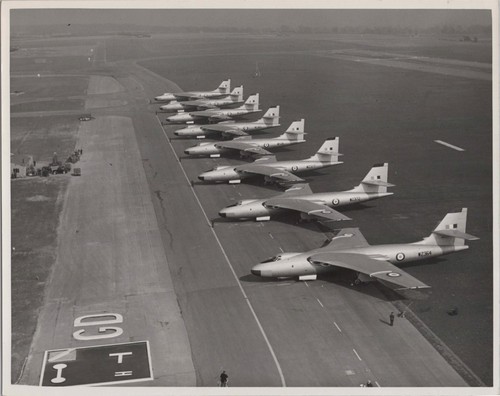 Vickers valiant raf gaydon - valiant,