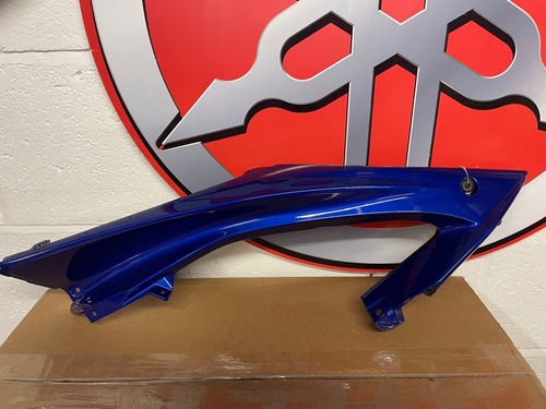Yamaha fairing side - r6,