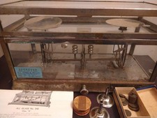 Vintage Apothecary Scale
