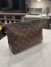 Louis Vuitton Clutch Bag Brown