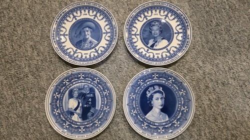 Set wedgewood plates - of,