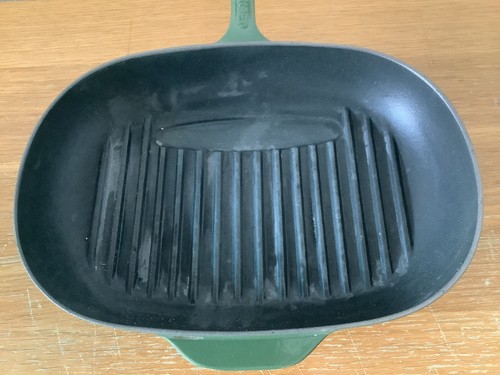Creuset oval ribbed skillet - le,