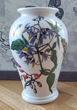 Portmeirion Botanic Garden Vase, Woody Nightshade. Very Good.