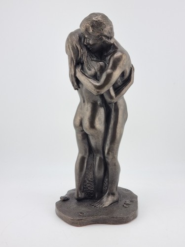 Heredities the embrace figure - heredities,