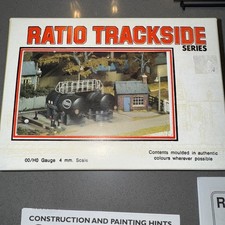 Ratio 530 Oil Depot Tanks Model Railway OO Gauge 1:76 Scale Plastic Kit