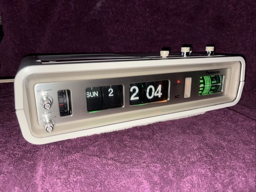 Panasonic flip clock 6551 - panasonic,