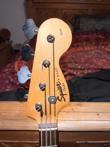 Fender squier precision bass - p,