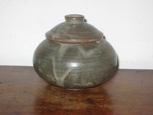 Small studio pottery jar anglo - small,