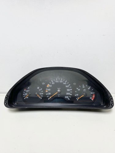 Mercedes benz w210 - mercedes, e300
