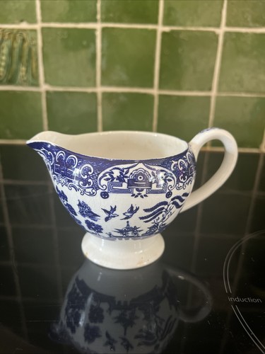Vintage old willow pattern - willow",