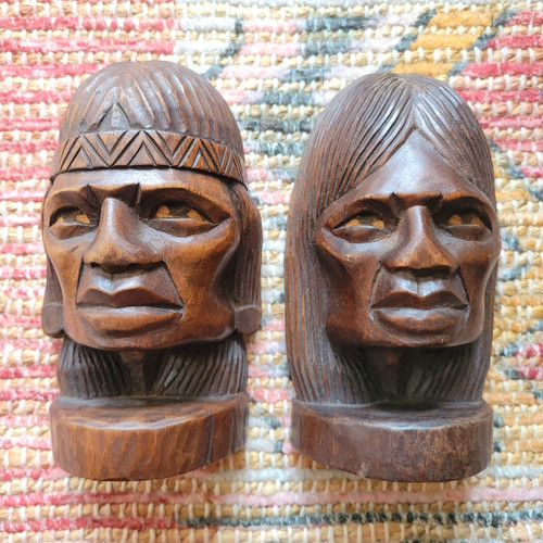 Carved wooden head - head, bust