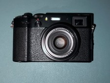 Fujifilm X100V 26.1MP Compact Camera - Black - Shutter Count - 2900