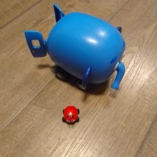 Very RARE Disney Jungle Junction Blue Elephant Van Ellyvan & Beetle Bug Figure