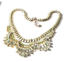 stunning stella & Dot necklace