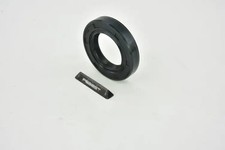 Gearbox shaft seal Right