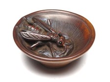 Japan Antique Netsuke bee pot