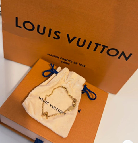 Louis vuitton me - louis, a