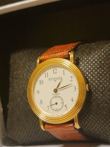 Wittnauer 18k gold plated - gold,
